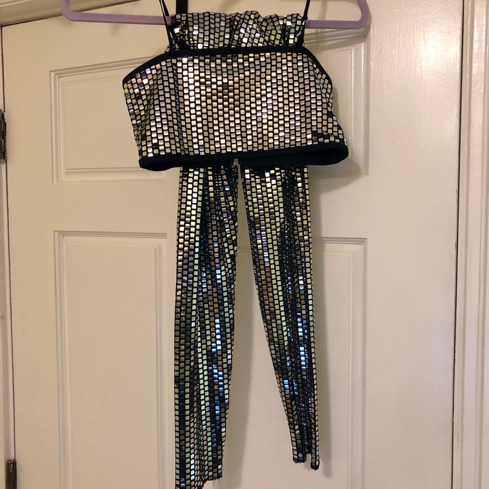 Forever 21 mirrored set- leggings + crop top